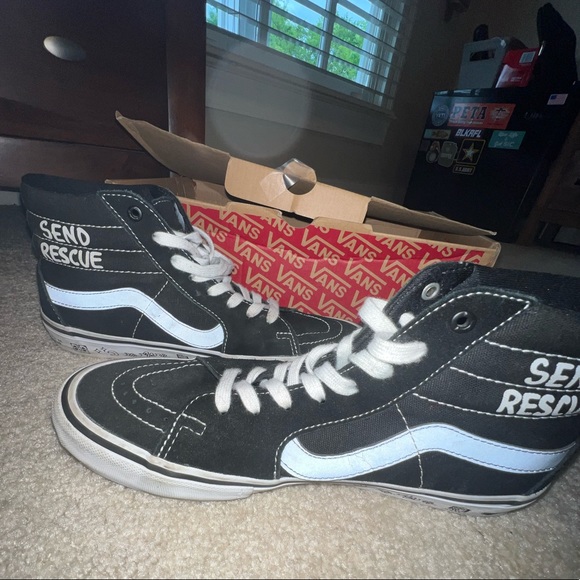 High-top Pro Vans - Picture 1 of 6